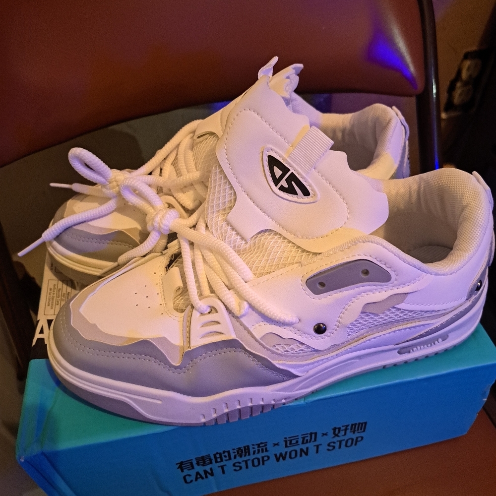 Fashion sneakers